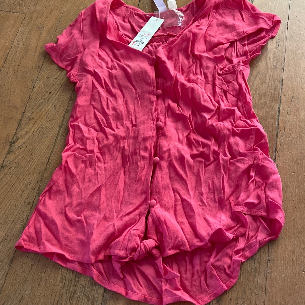 pink dressy shirt. bought from francesca’s. size is XS